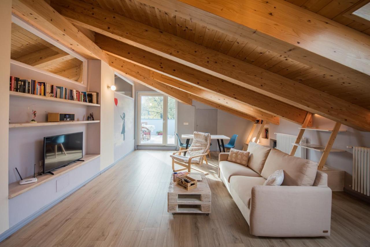 Loft 29 Mansardato Con Ampio Terrazzo Bussoleno المظهر الخارجي الصورة